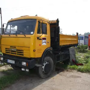 Camión volquete Kamaz 43255